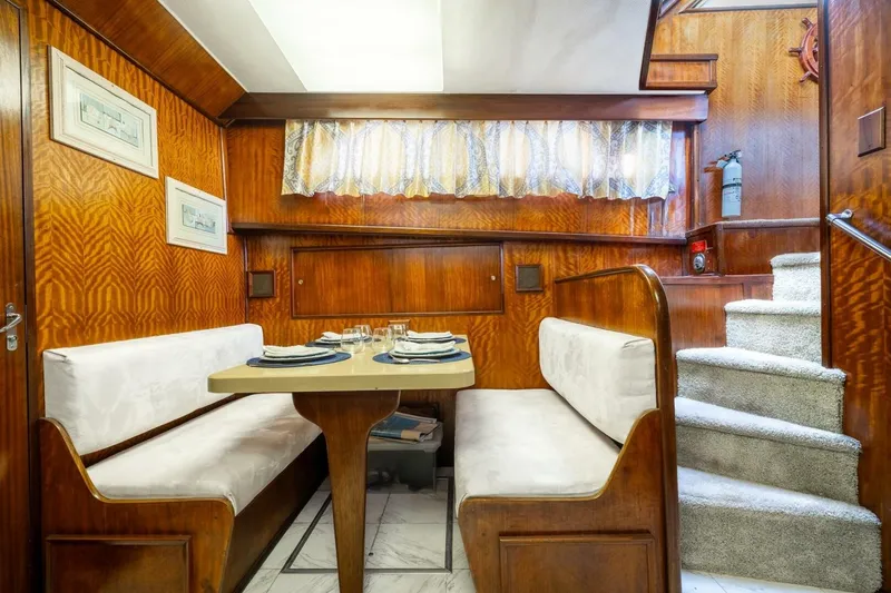 Slide: The Image of Hatteras 53 Yacht Fisherman 1978 - 60