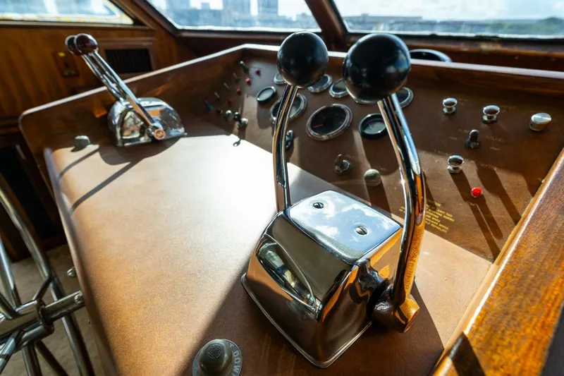 Slide: The Image of Hatteras 53 Yacht Fisherman 1978 - 73