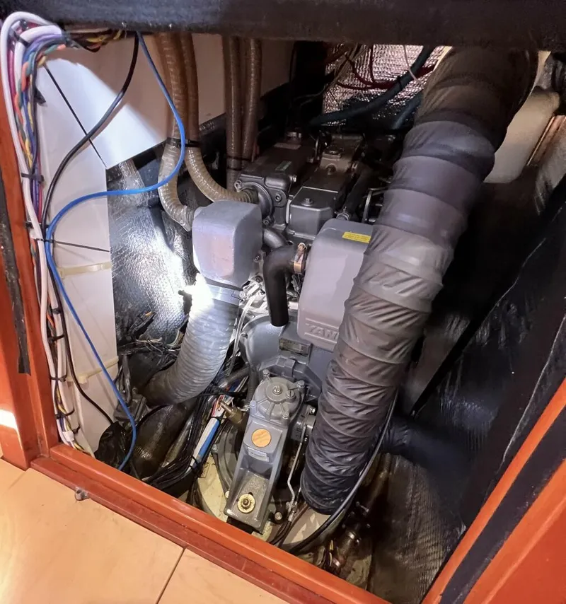 Slide: The Image of Hanse 461e 2006 - 110