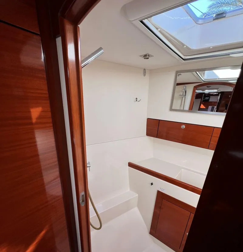 Slide: The Image of Hanse 461e 2006 - 170