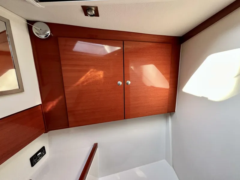 Slide: The Image of Hanse 461e 2006 - 70