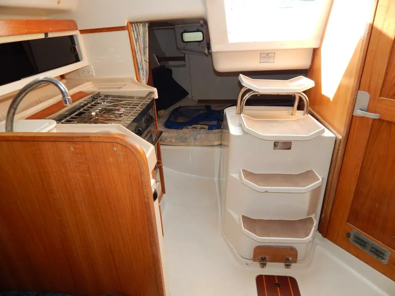 Slide: The Image of Catalina 28 Mk II 1997 - 12