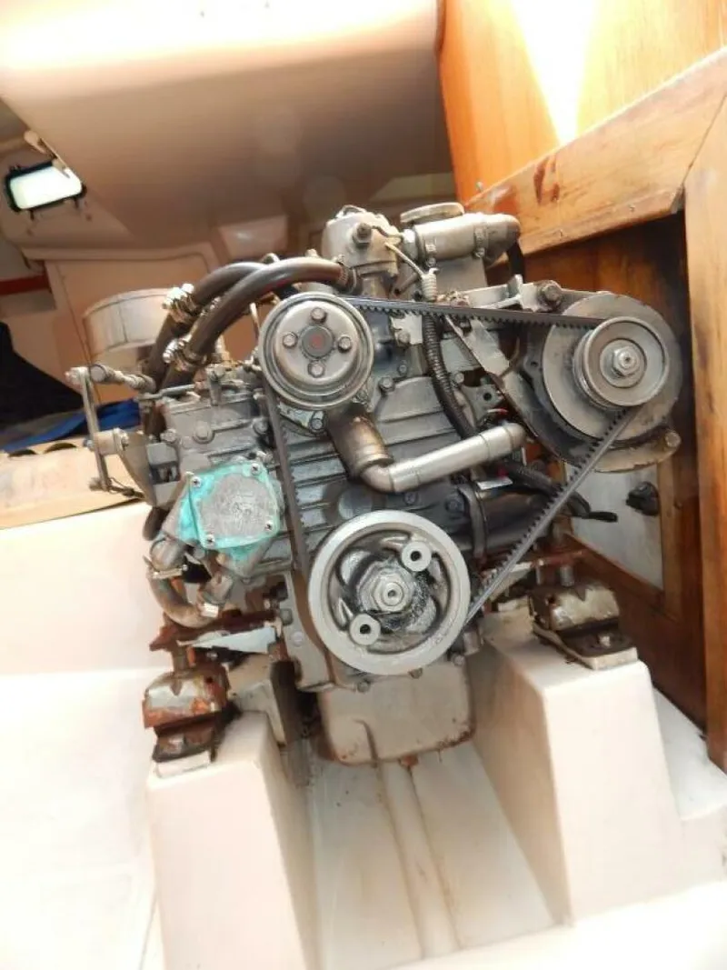 Slide: The Image of Catalina 28 Mk II 1997 - 16