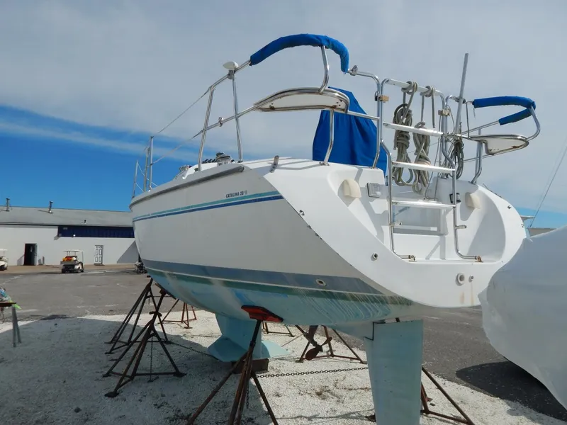 Slide: The Image of Catalina 28 Mk II 1997 - 2