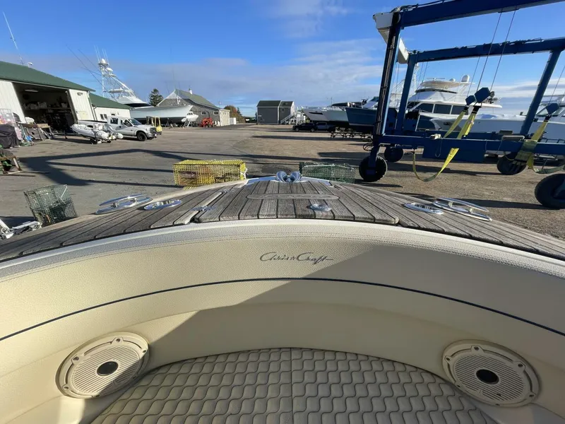 Slide: The Image of Chris-Craft Launch 28 GT 2020 - 16