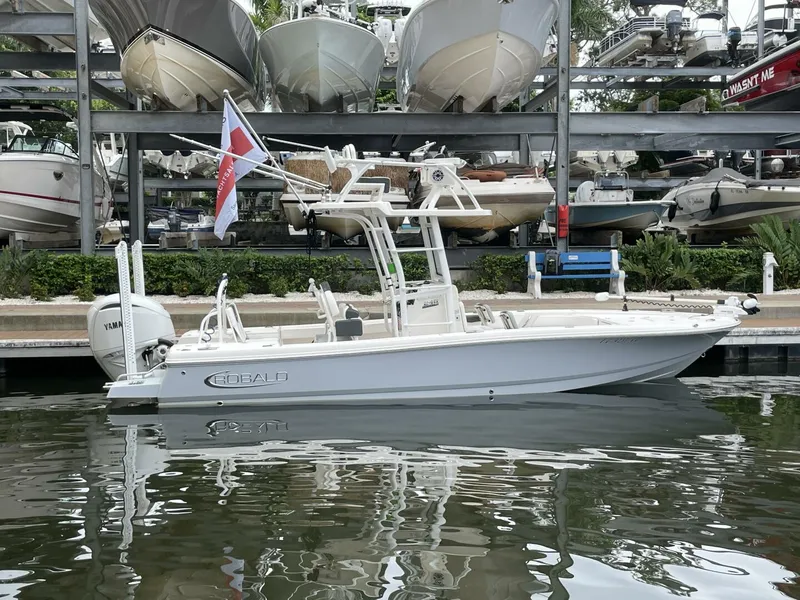 Slide: The Image of Robalo Cayman 246 SD 2022 - 3