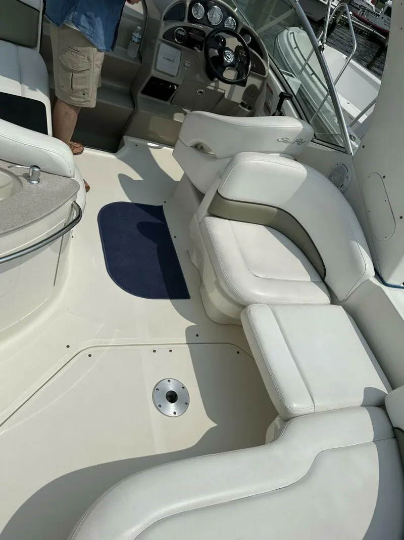 Slide: The Image of Sea Ray 260 Sundancer 2007 - 14