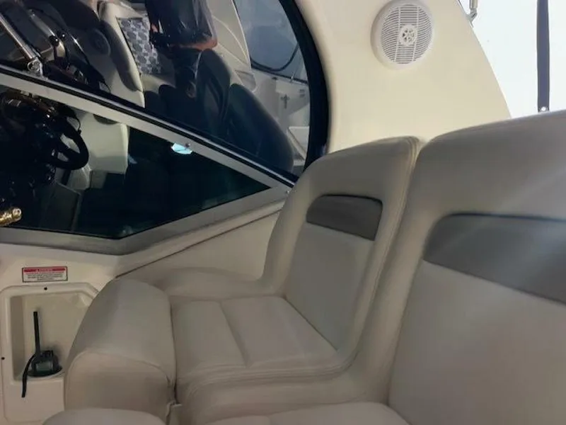 Slide: The Image of Sea Ray 320 Sundancer 2005 - 13
