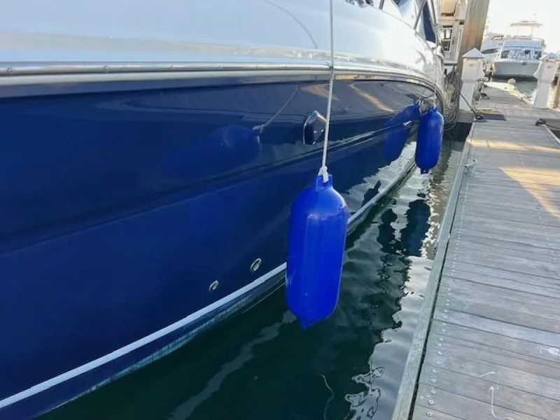 Slide: The Image of Sea Ray 320 Sundancer 2005 - 9