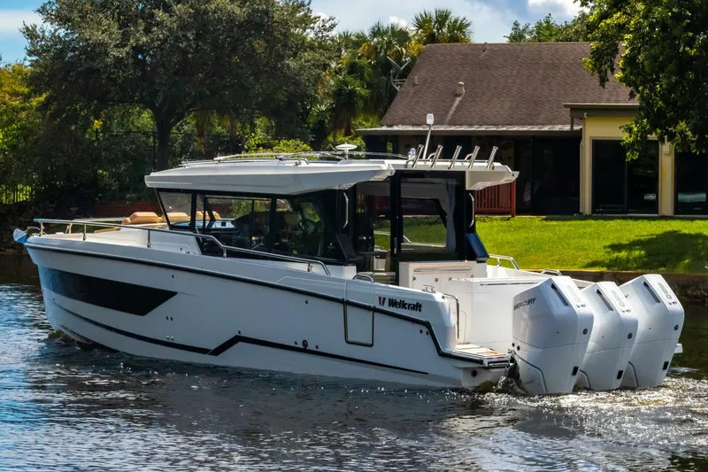 Slide: The Image of Wellcraft 38 Explorer 2025 - 2