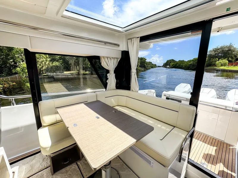 Slide: The Image of Wellcraft 38 Explorer 2025 - 21