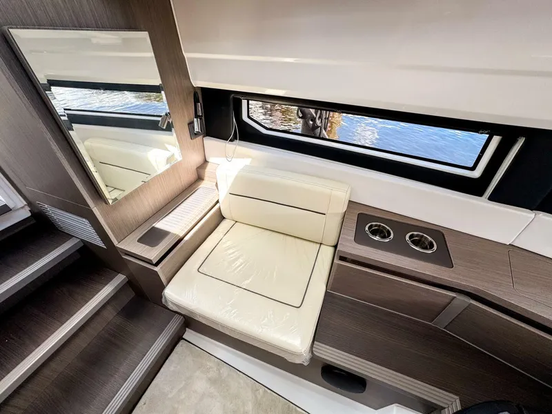 Slide: The Image of Wellcraft 38 Explorer 2025 - 33