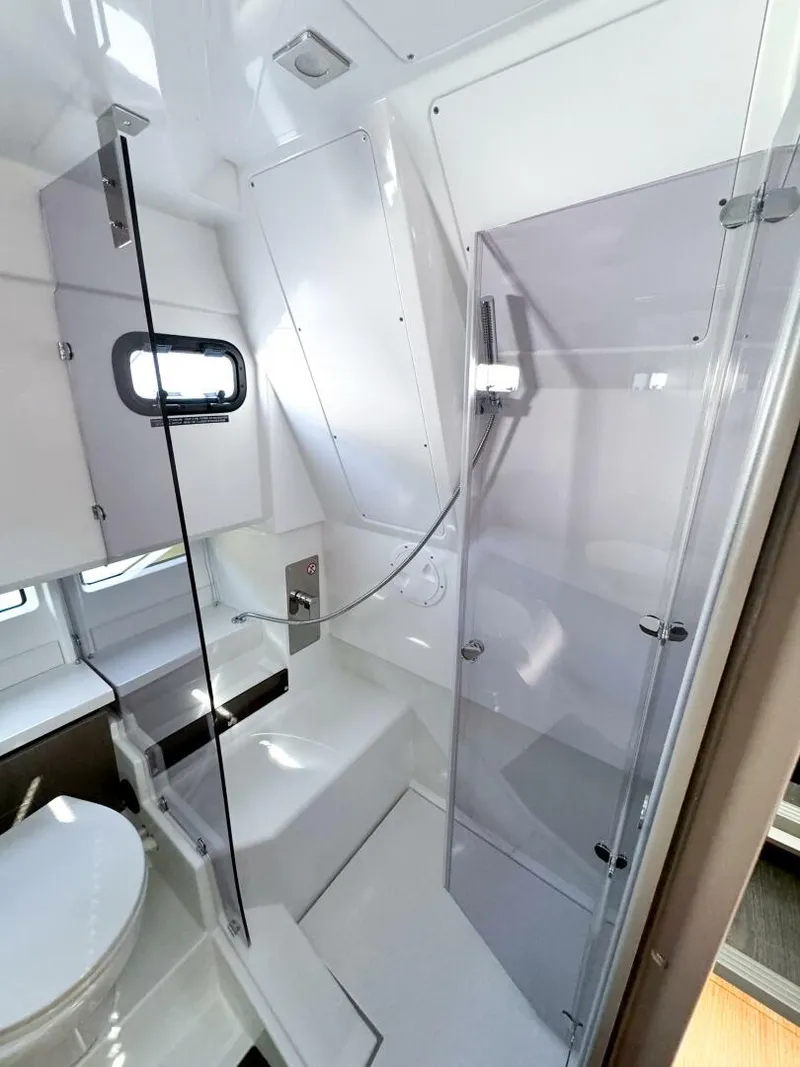 Slide: The Image of Wellcraft 38 Explorer 2025 - 39