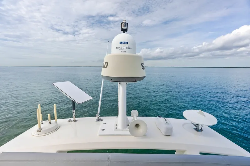 Slide: The Image of Ferretti 800 2018 - 24