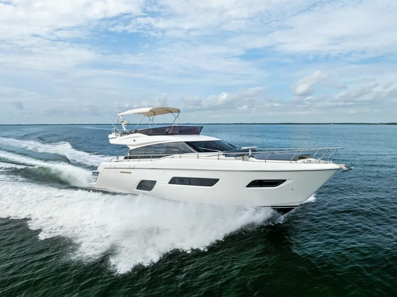 Slide: The Image of Ferretti 800 2018 - 5