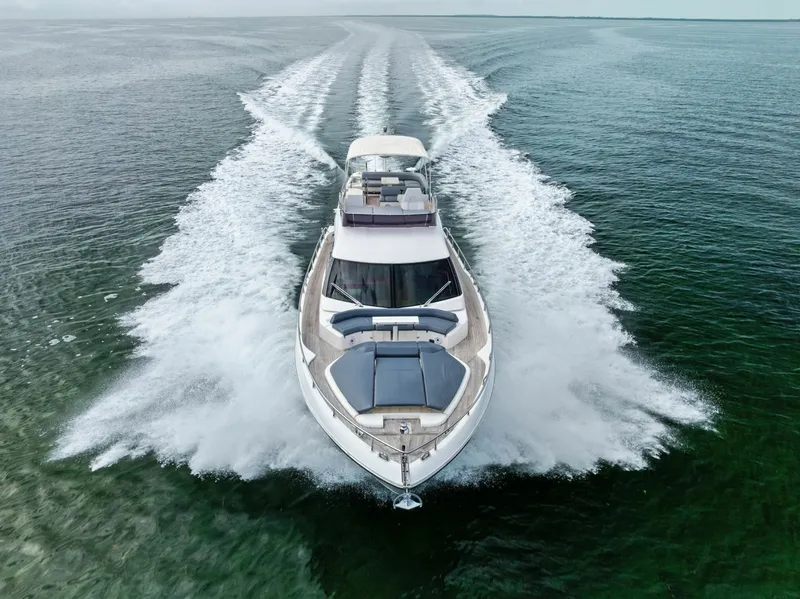 Slide: The Image of Ferretti 800 2018 - 6