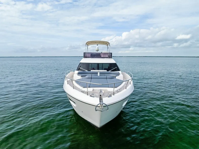 Slide: The Image of Ferretti 800 2018 - 7