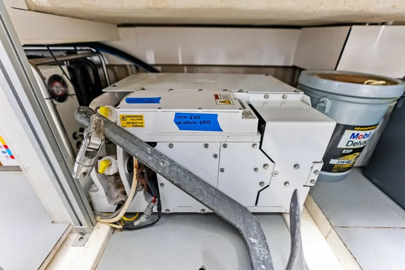 Slide: The Image of Ferretti 800 2018 - 71