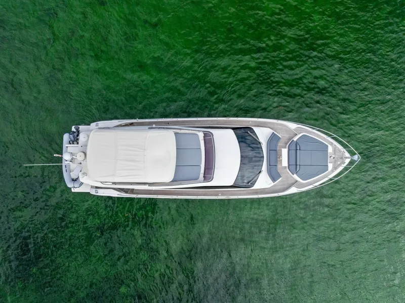 Slide: The Image of Ferretti 800 2018 - 8