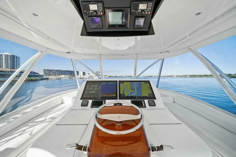 Slide: The Image of Viking 55 Convertible 2016 - 33
