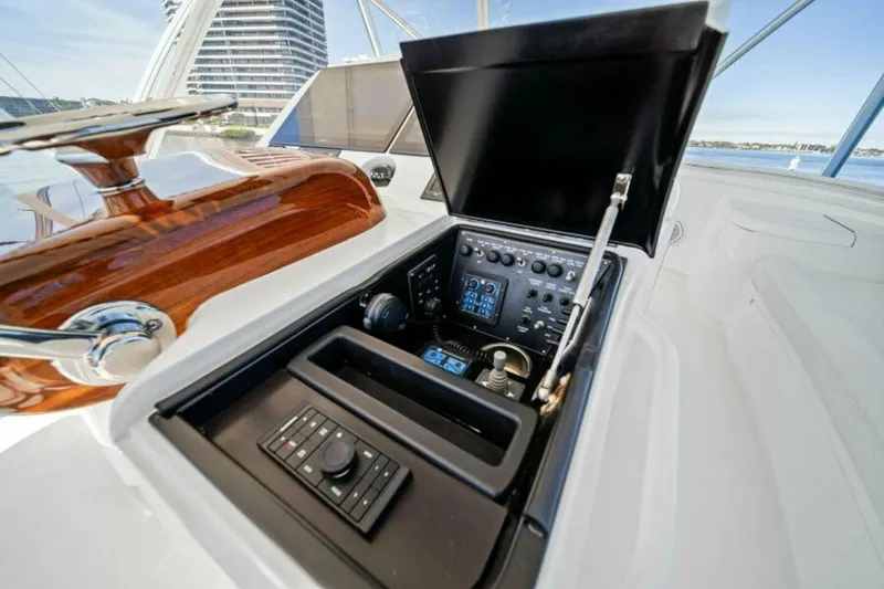 Slide: The Image of Viking 55 Convertible 2016 - 34