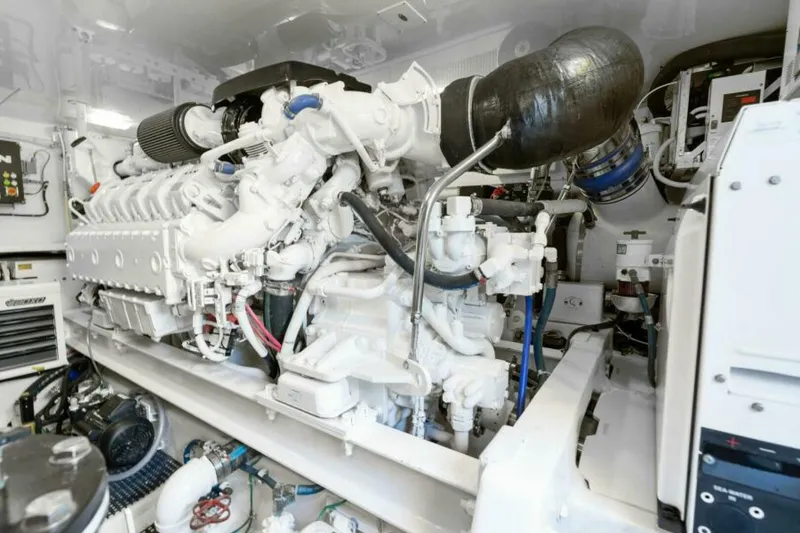 Slide: The Image of Viking 55 Convertible 2016 - 46