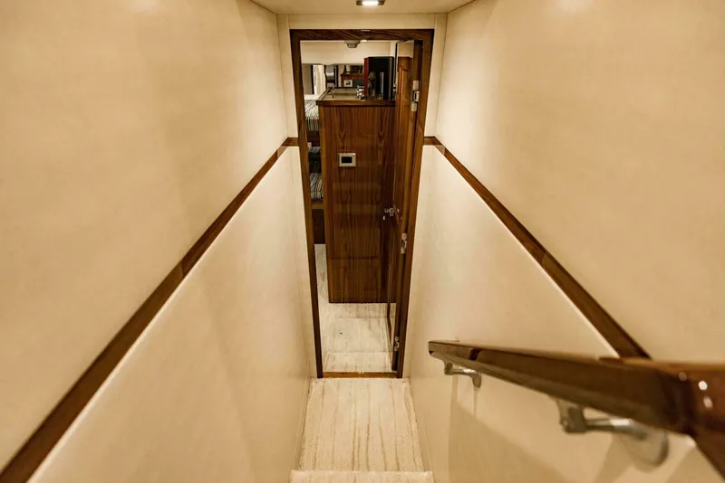 Slide: The Image of Viking 72 Enclosed Bridge 2020 - 35