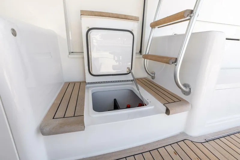 Slide: The Image of Viking 76 Convertible 2013 - 77