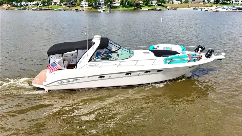 The Image of Sea Ray 460 Sundancer 2000 - 0
