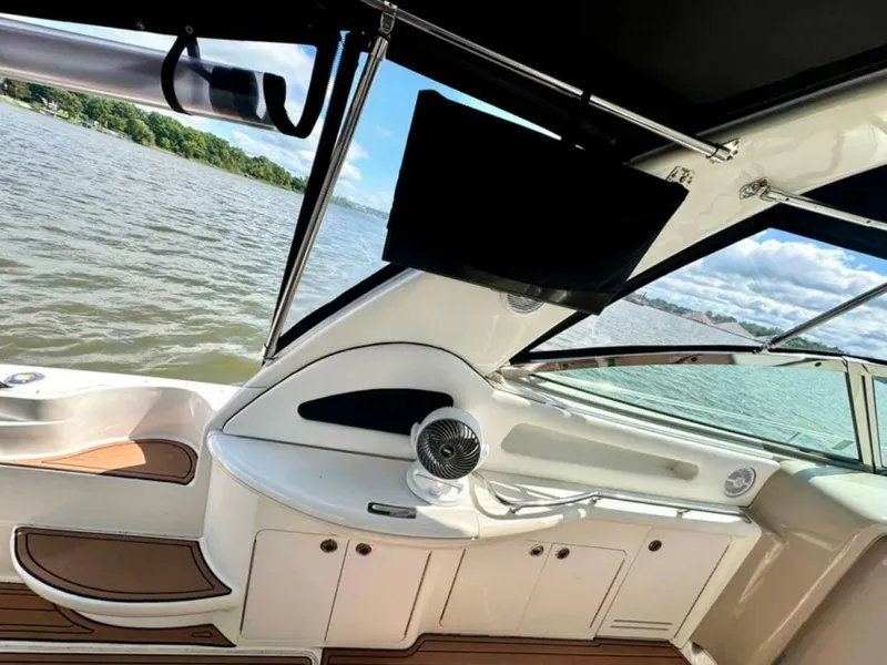 Slide: The Image of Sea Ray 460 Sundancer 2000 - 20