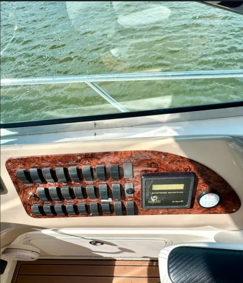 Slide: The Image of Sea Ray 460 Sundancer 2000 - 30