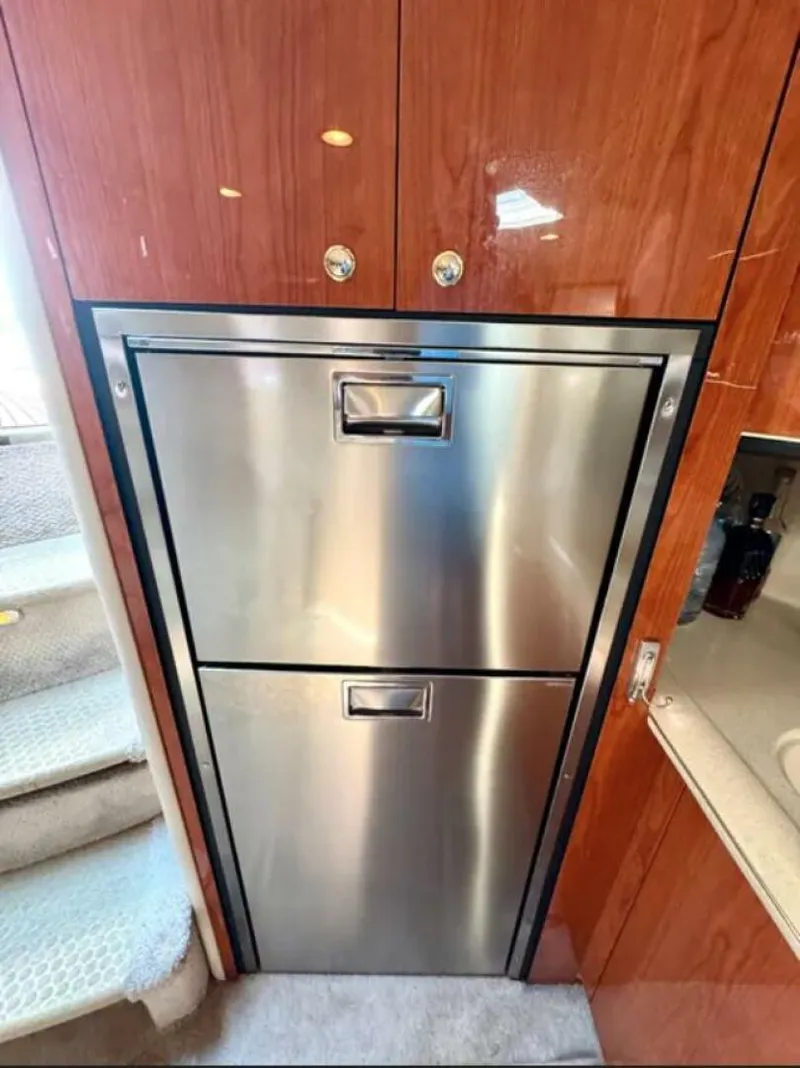 Slide: The Image of Sea Ray 460 Sundancer 2000 - 38