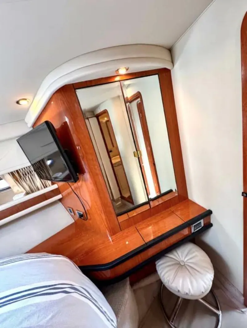 Slide: The Image of Sea Ray 460 Sundancer 2000 - 42