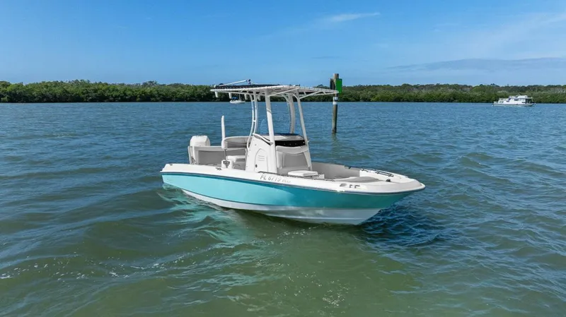 Slide: The Image of Boston Whaler 210 Dauntless 2016 - 10
