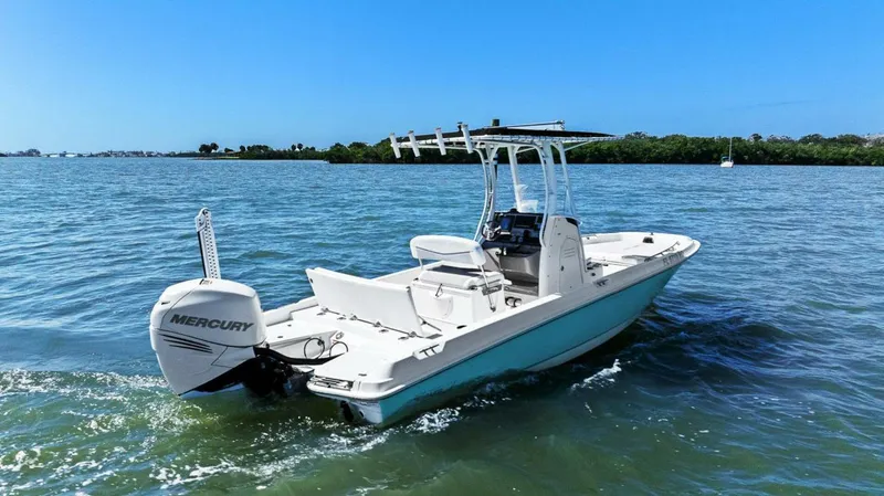 Slide: The Image of Boston Whaler 210 Dauntless 2016 - 12