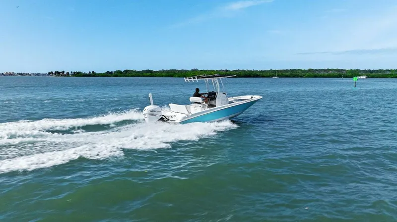 Slide: The Image of Boston Whaler 210 Dauntless 2016 - 15