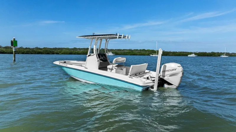 Slide: The Image of Boston Whaler 210 Dauntless 2016 - 9