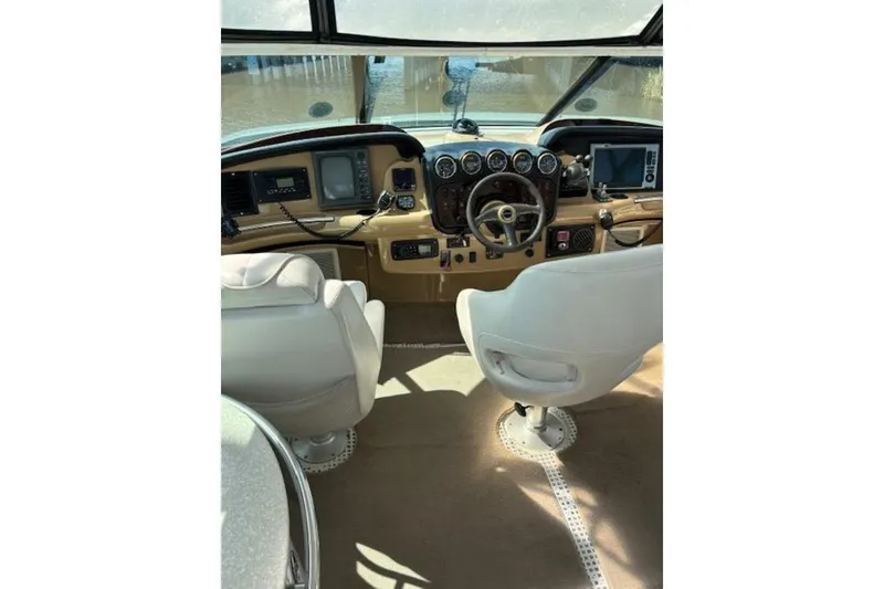 Slide: The Image of Carver Yachts 466 Motor Yacht 2004 - 14