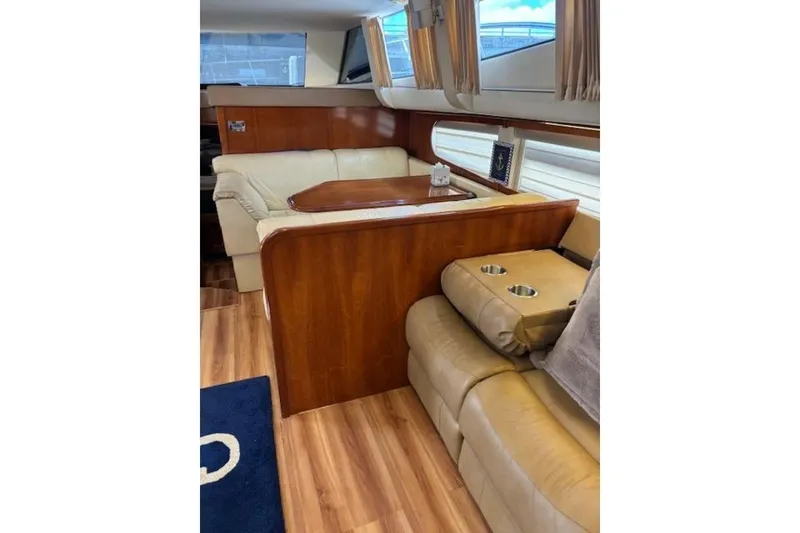 Slide: The Image of Carver Yachts 466 Motor Yacht 2004 - 34
