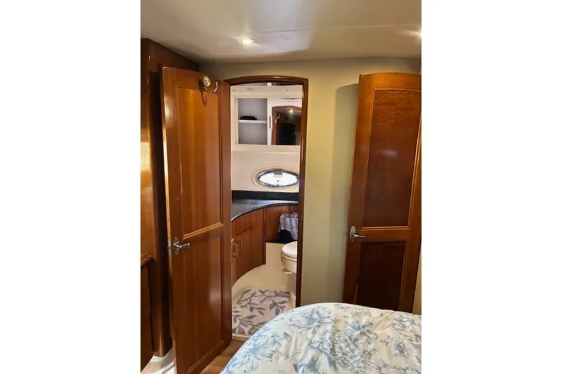Slide: The Image of Carver Yachts 466 Motor Yacht 2004 - 42