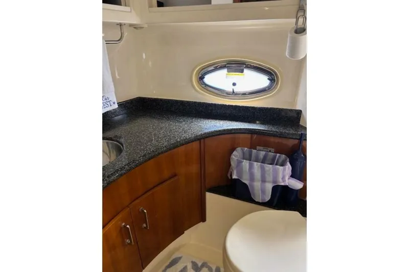 Slide: The Image of Carver Yachts 466 Motor Yacht 2004 - 47