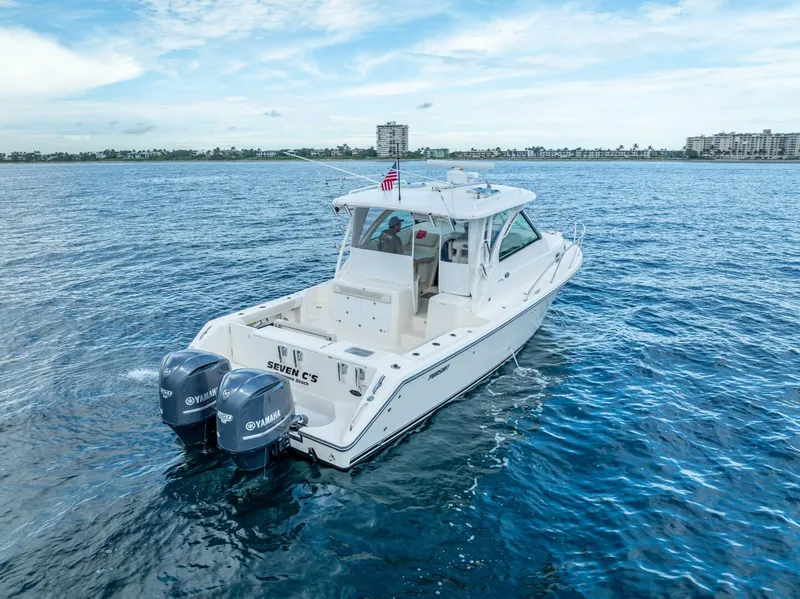 Slide: The Image of Pursuit S345 Offshore 2011 - 10