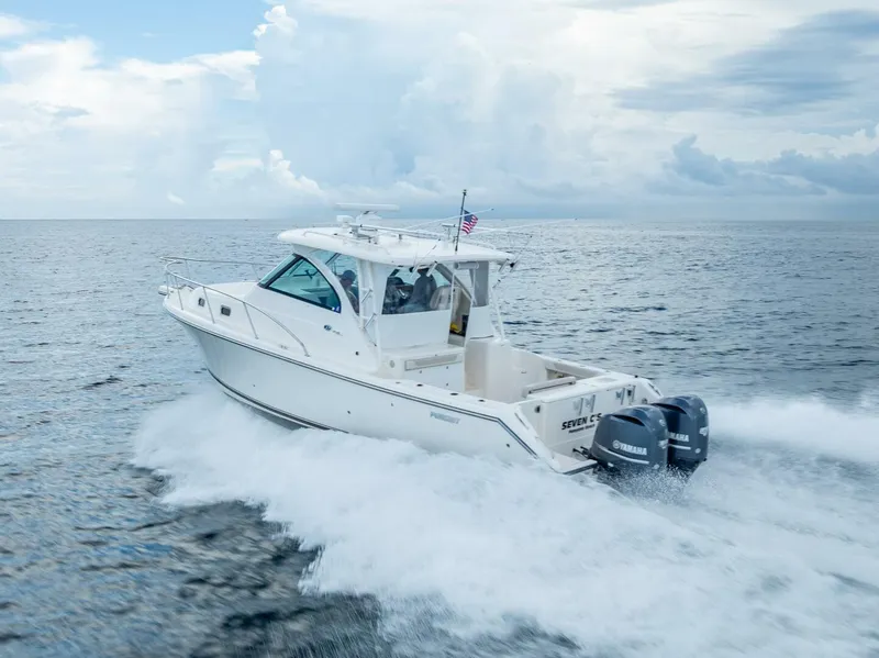 Slide: The Image of Pursuit S345 Offshore 2011 - 19