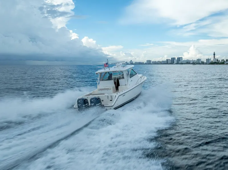 Slide: The Image of Pursuit S345 Offshore 2011 - 31