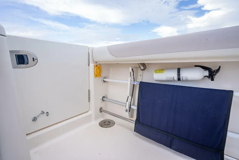 Slide: The Image of Pursuit S345 Offshore 2011 - 39