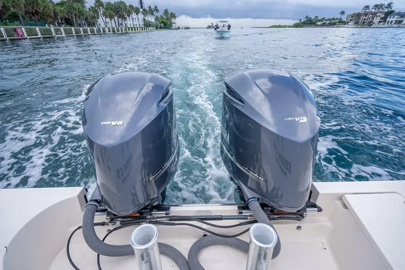 Slide: The Image of Pursuit S345 Offshore 2011 - 45