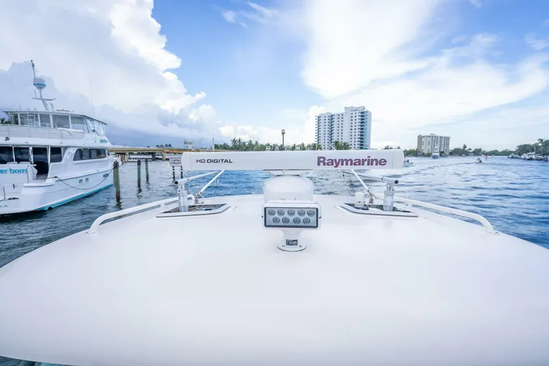 Slide: The Image of Pursuit S345 Offshore 2011 - 48