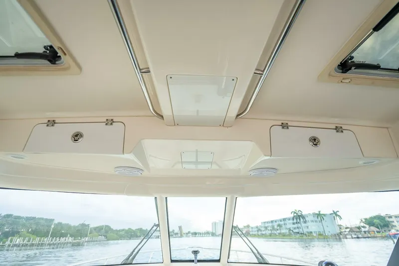 Slide: The Image of Pursuit S345 Offshore 2011 - 56