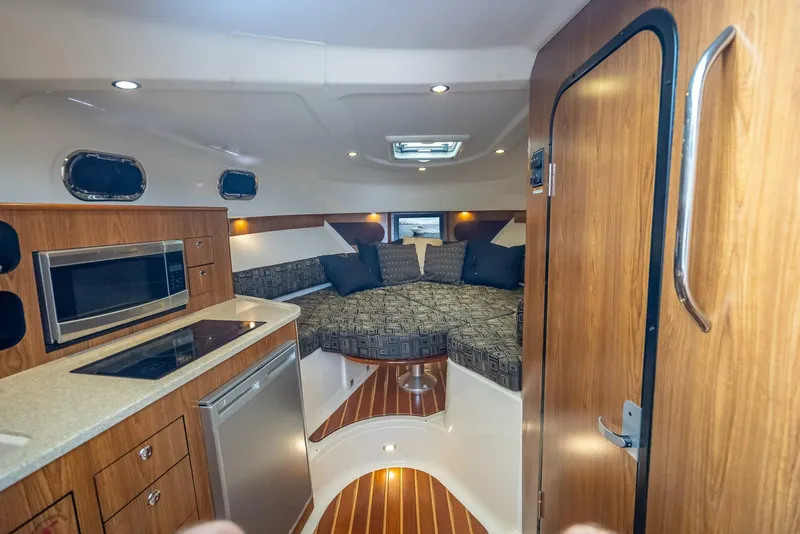 Slide: The Image of Pursuit S345 Offshore 2011 - 67
