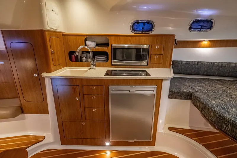 Slide: The Image of Pursuit S345 Offshore 2011 - 75